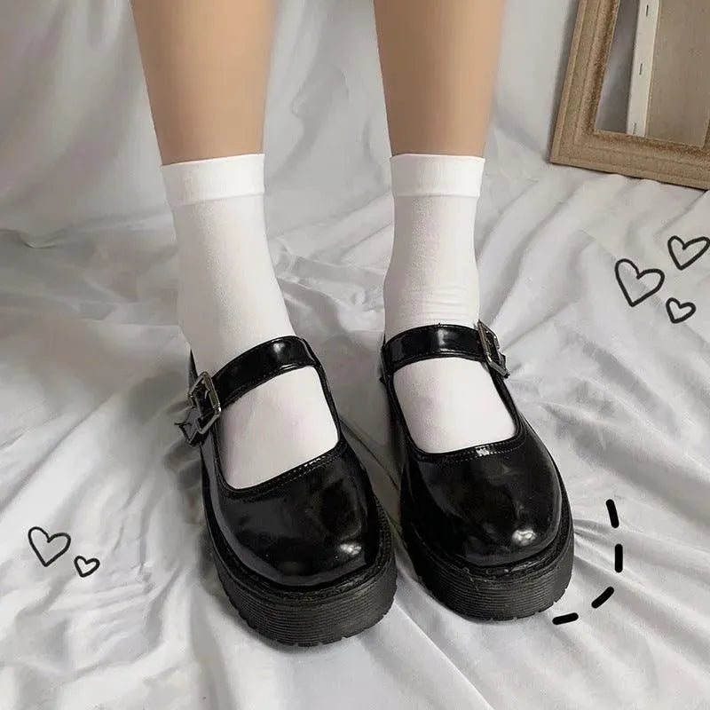 Solid Color White Ankle Socks | Sweet Jirai Kei Dress - KawaSocks
