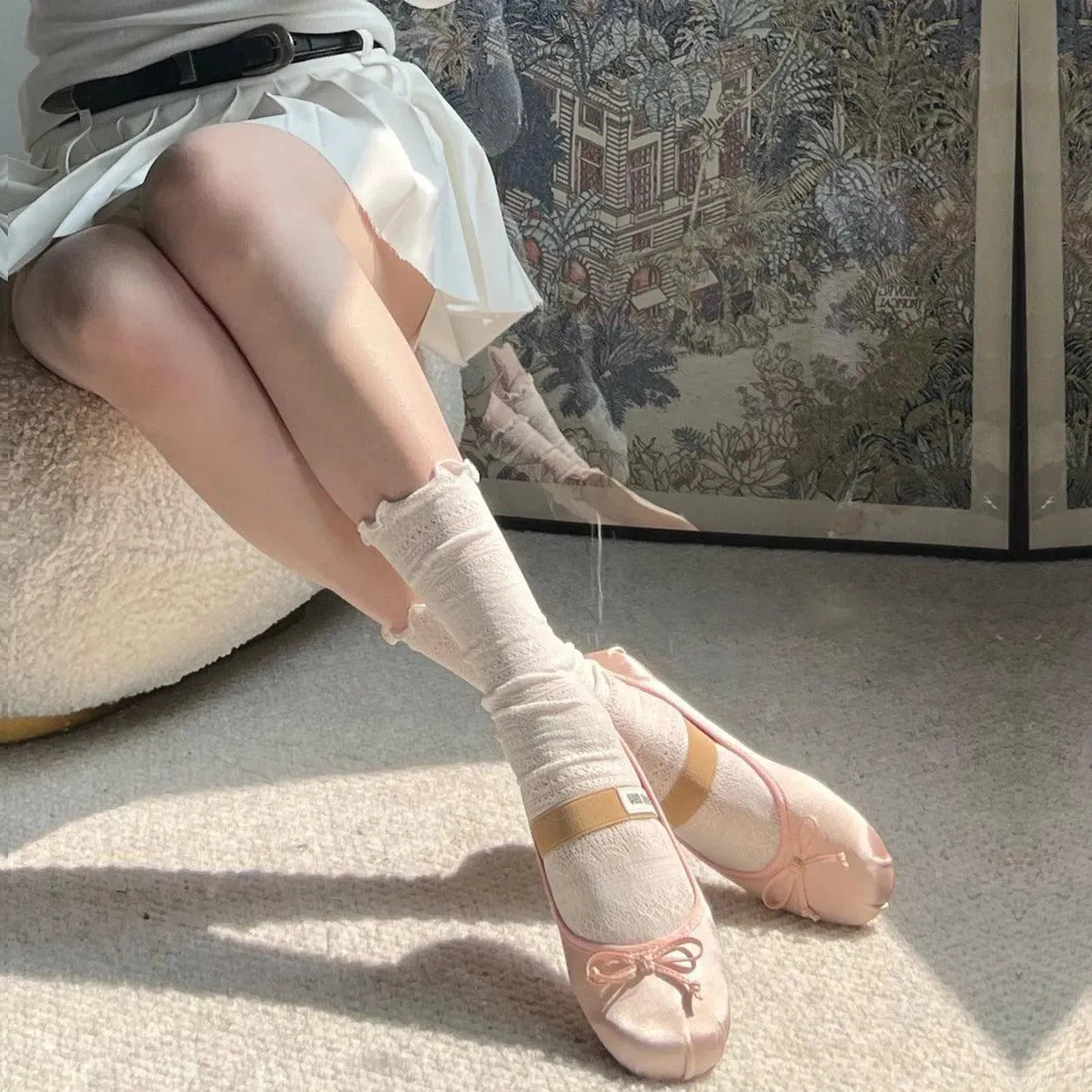 Solid Color White Vintage Lace Socks for Jirai Kei outfits - KawaSocks
