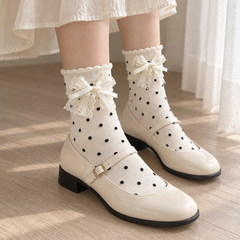 AI oblique front styling illustration showing black dots and layered bows on White socks