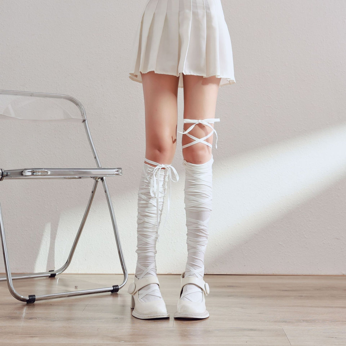 Chic and Playful Over the Knee Socks with Bow – Perfectly Cute Thigh High Socks for Trendy Kids