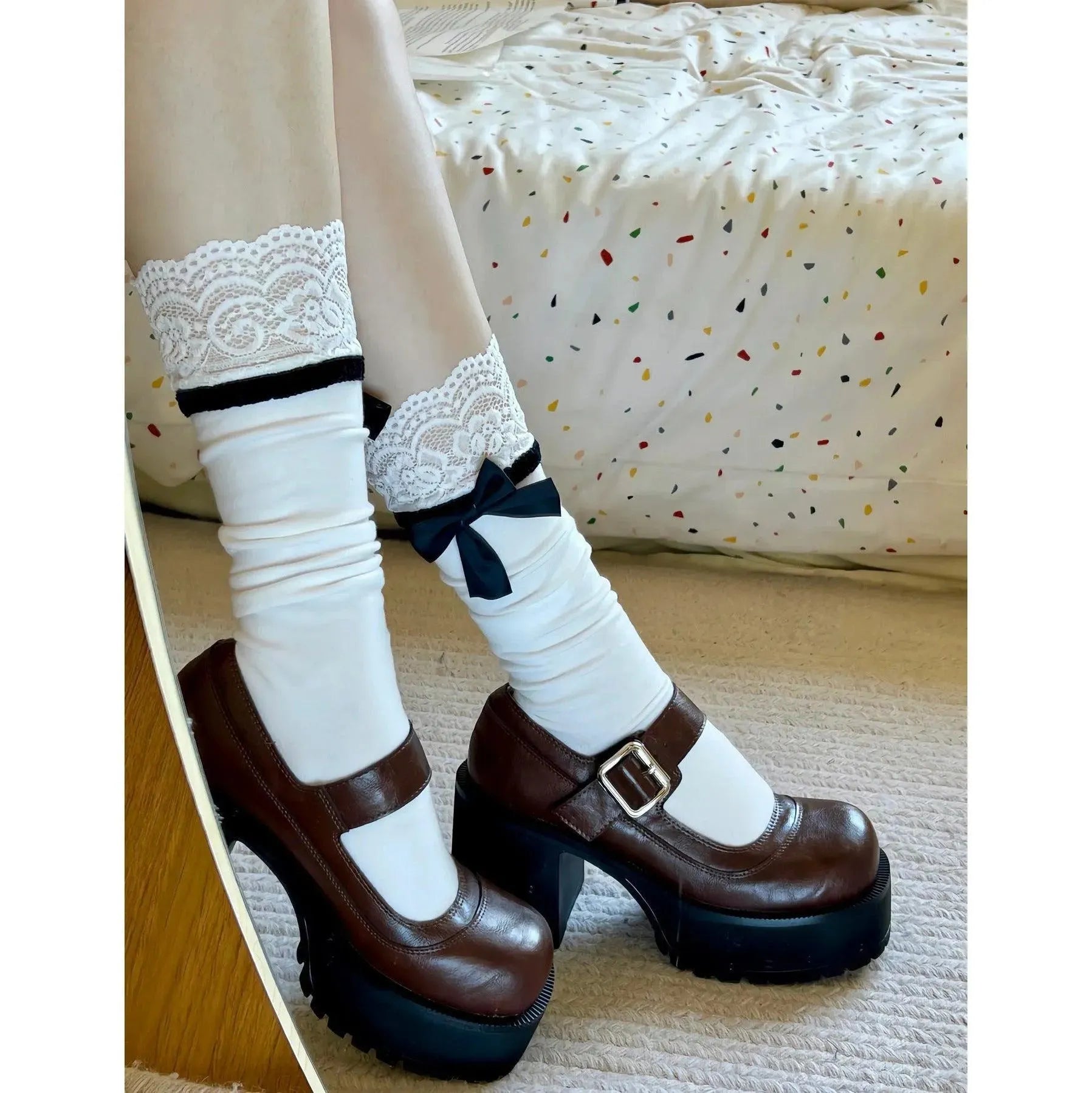 Frilly Crew Socks with Ruffle and Ribbon | Kawaii Outfits - KawaSocks