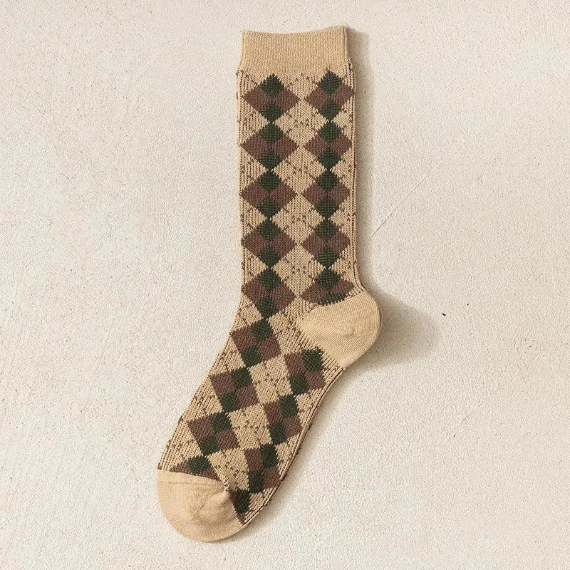 One Pair of Diamond Pattern Crew Socks | Vintage Socks | Christmas Socks - KawaSocks
