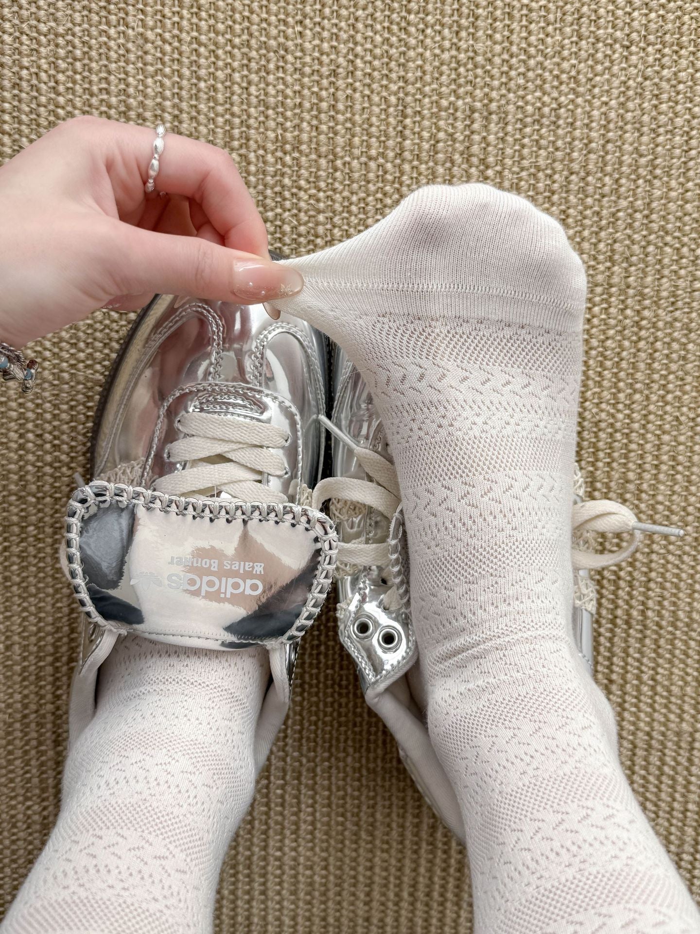 Minimalist Vintage Pointelle Knit Cotton Blend Crew Socks - KawaSocks