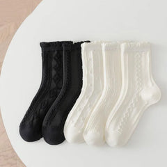 One Pair of Lace Crew Socks with Ruffle | Lolita & Jirai Kei Fashion - KawaSocks