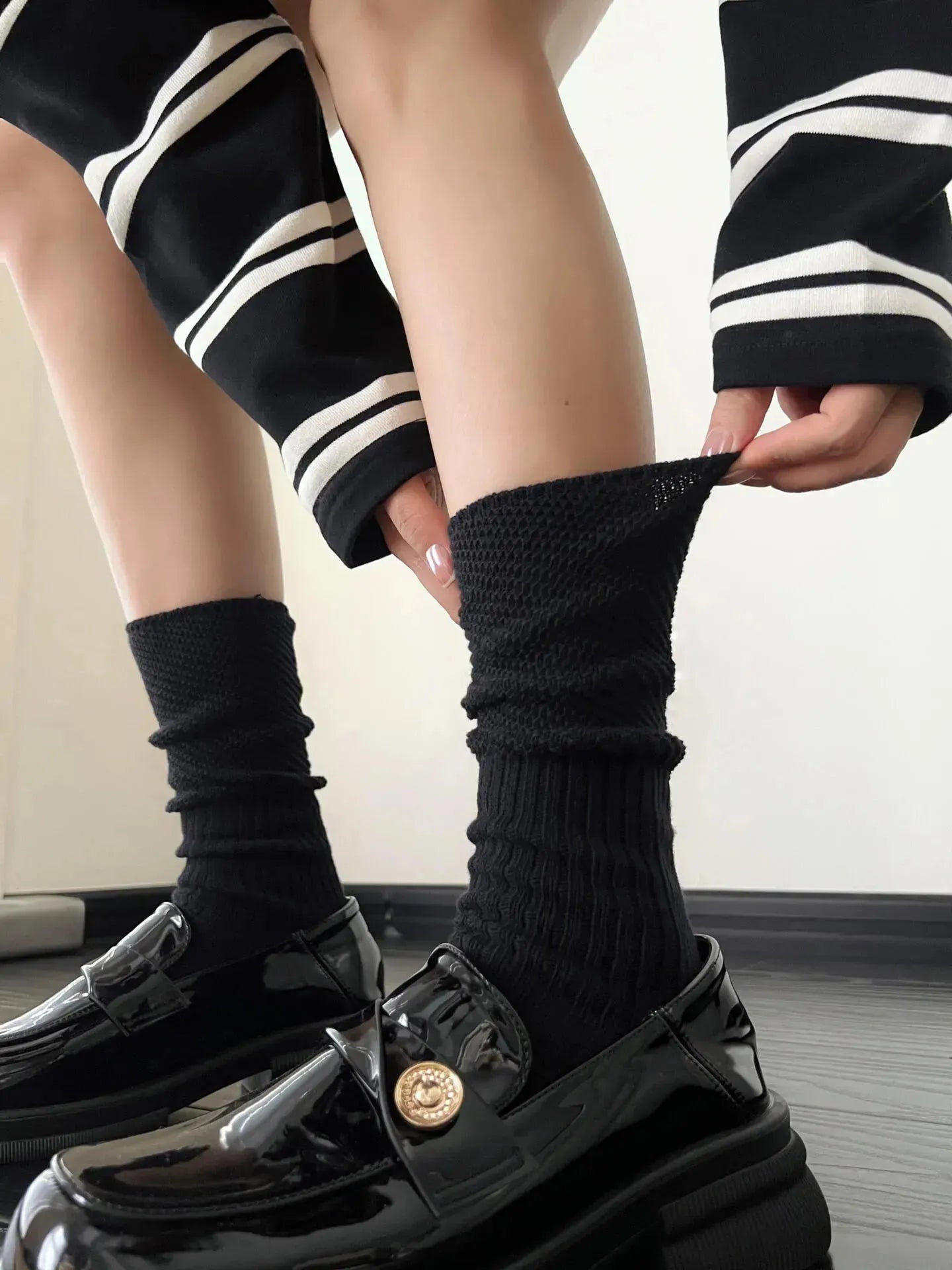 Black Solid Color | Loose Socks | Slouch Socks for Women | Cotton Socks - KawaSocks