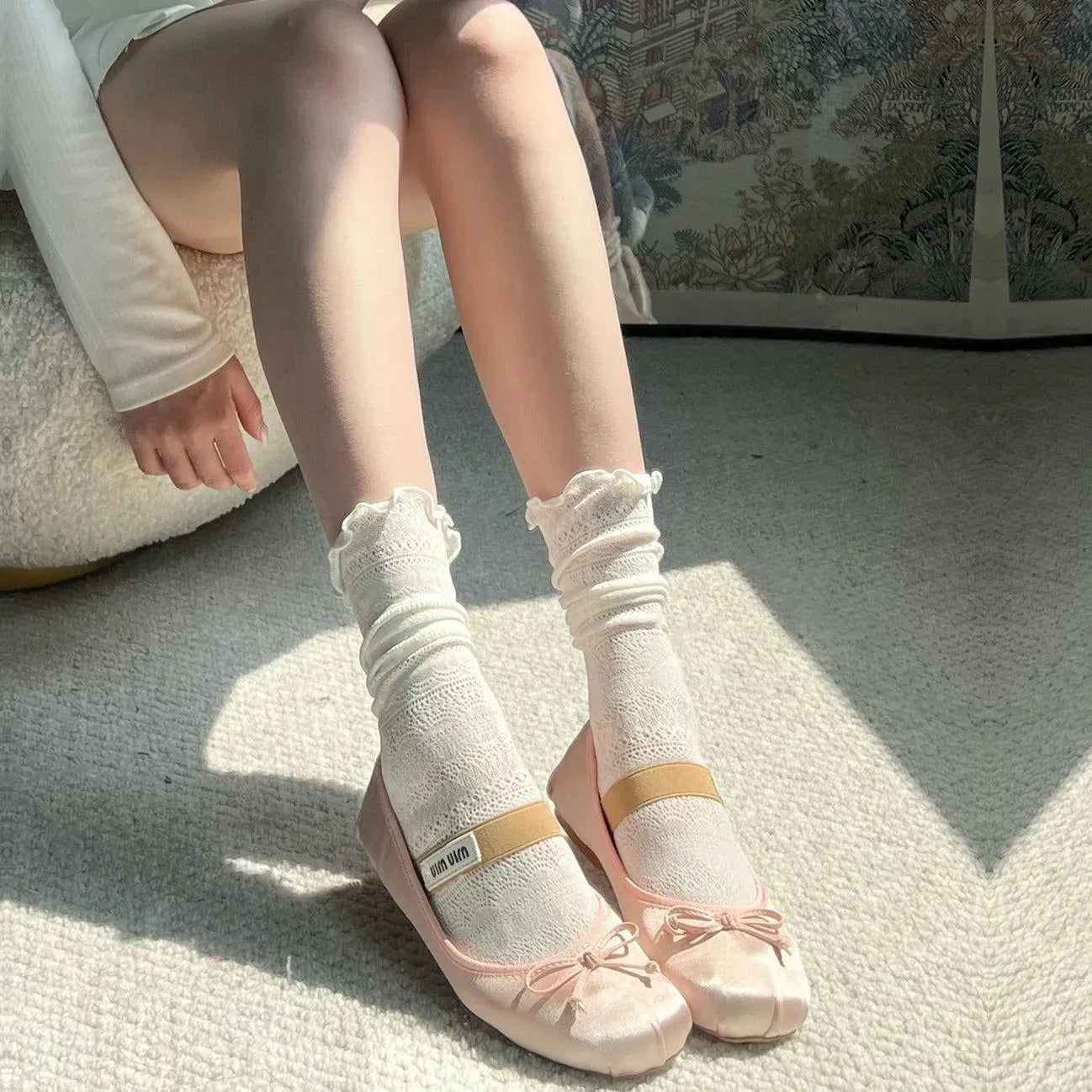 Solid Color White Vintage Lace Socks for Jirai Kei outfits - KawaSocks