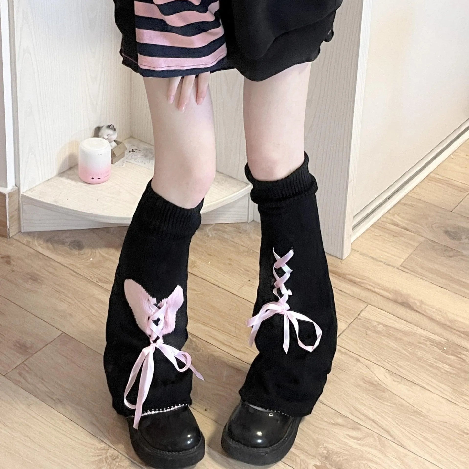 Y2K Outfits Black White Cute Leg Warmers with Ribbon and Heart - KawaSocks